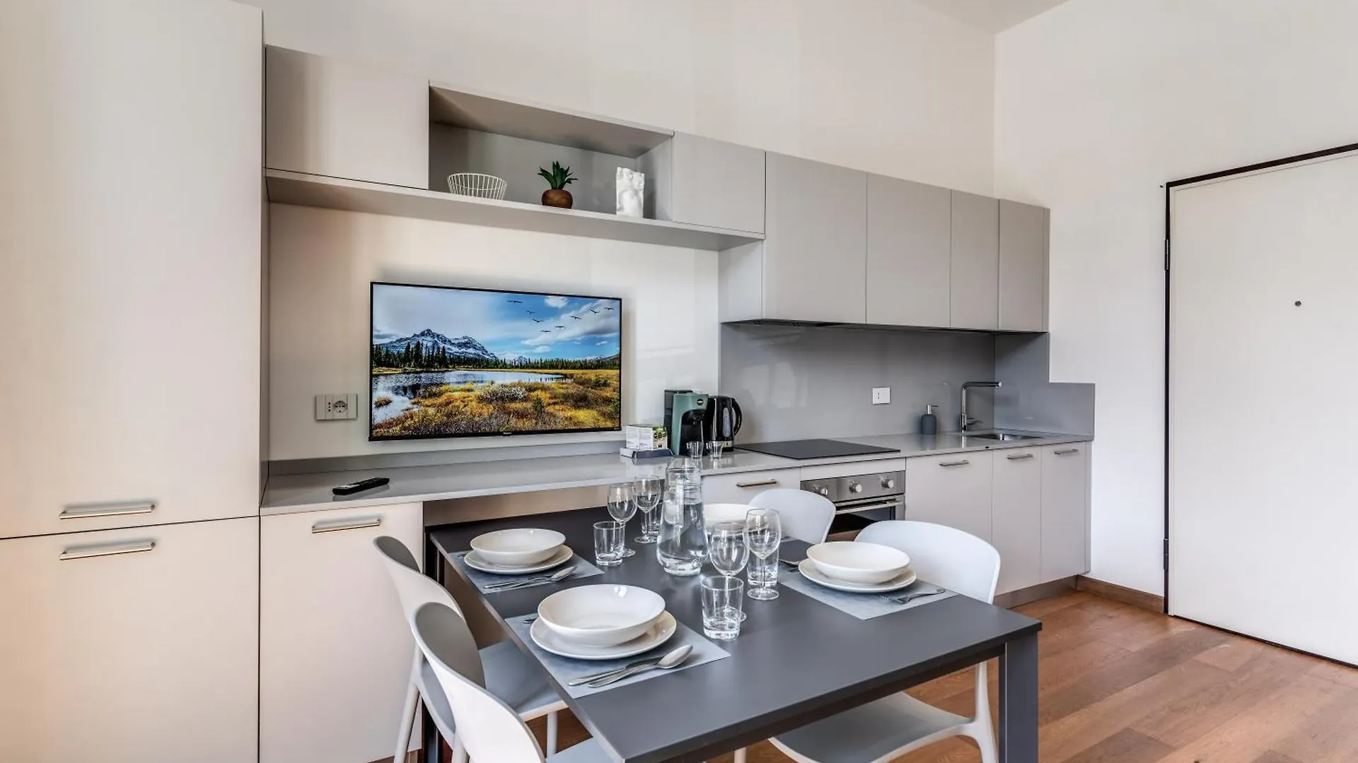 Aweshomeitaly Luxury Apartments Pisa 0*,