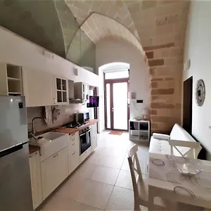 casa-mim-locazione-turistica-nel-centro-storico.lecce-hotels.com/