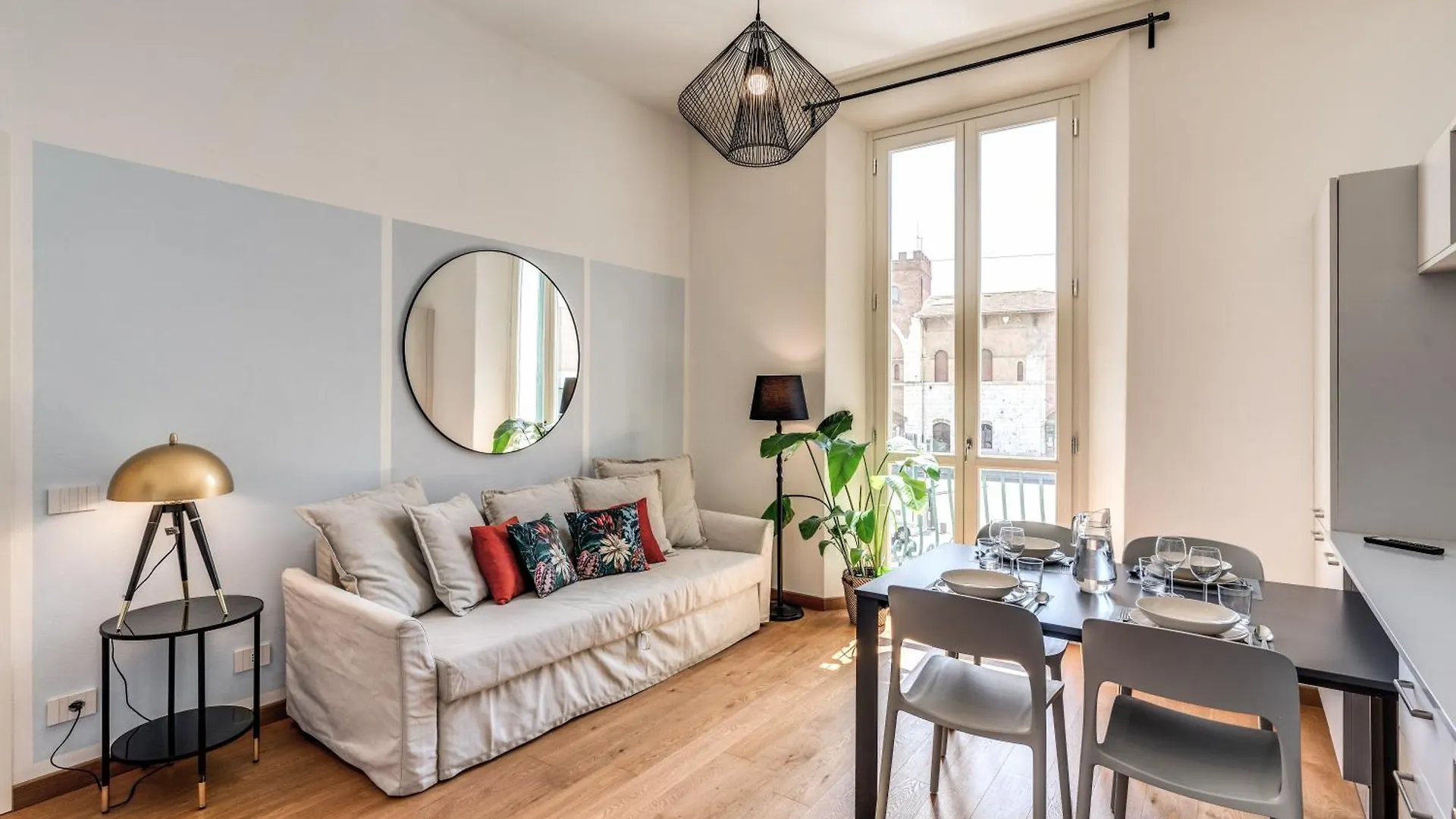 Aweshomeitaly Luxury Apartments Pisa