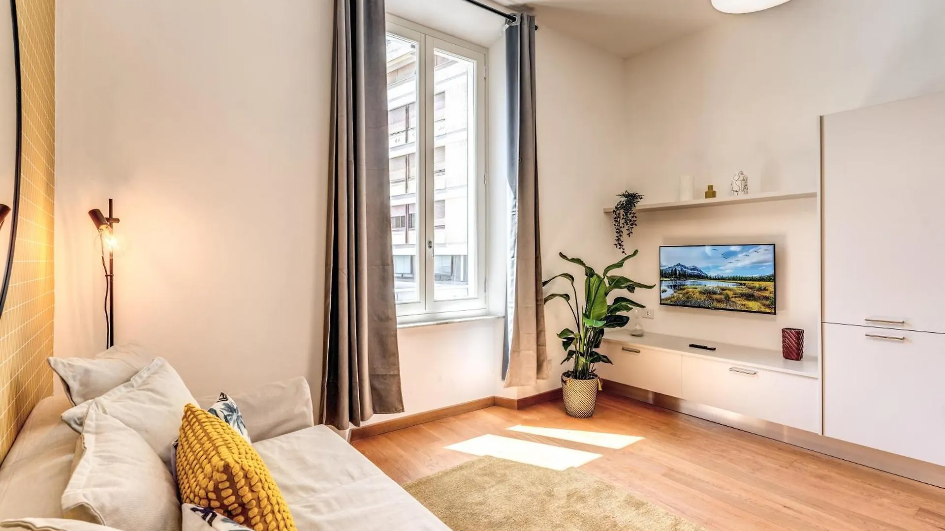 Aweshomeitaly Luxury Apartments Pisa Italy
