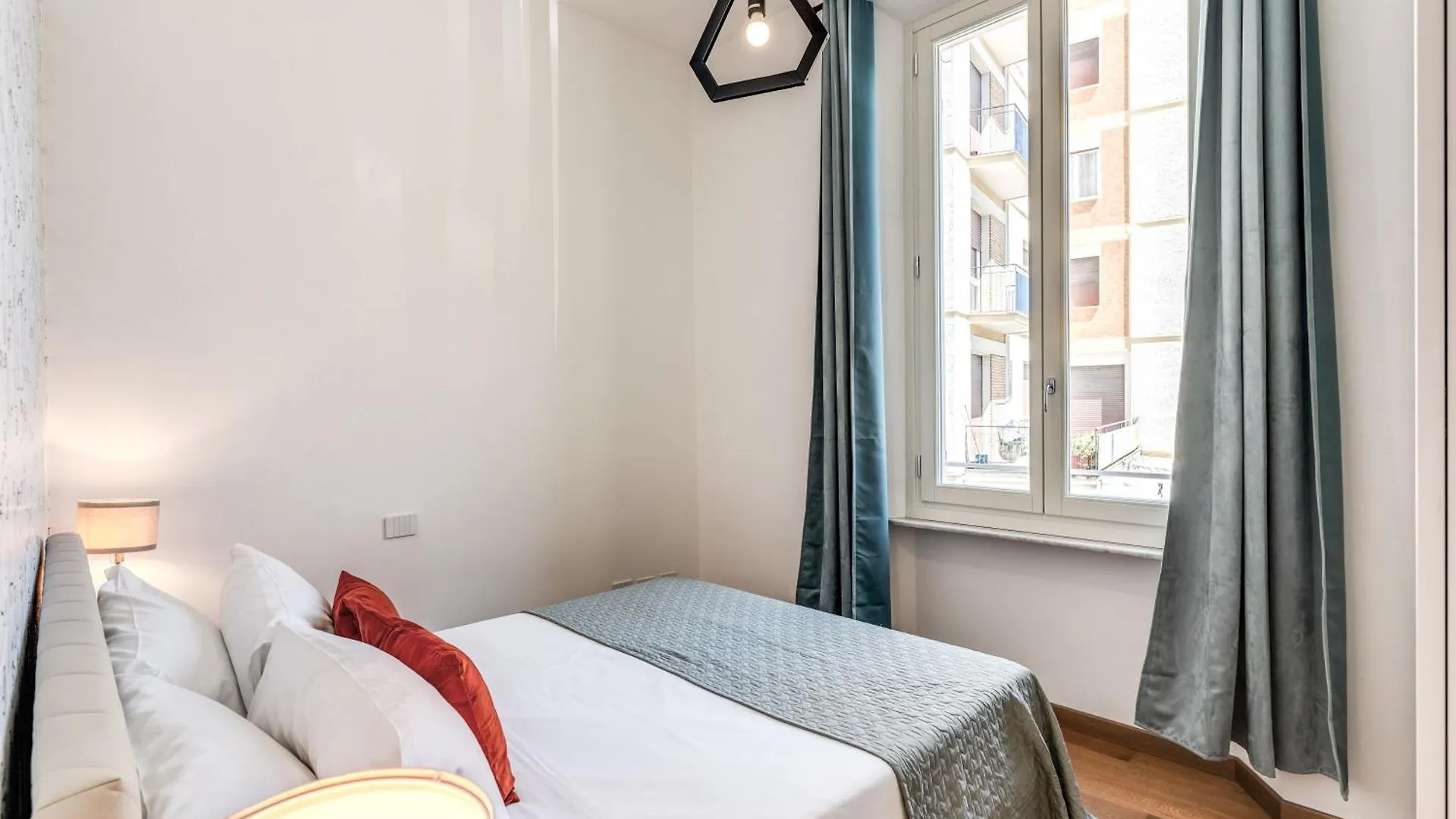 Aweshomeitaly Luxury Apartments Pisa