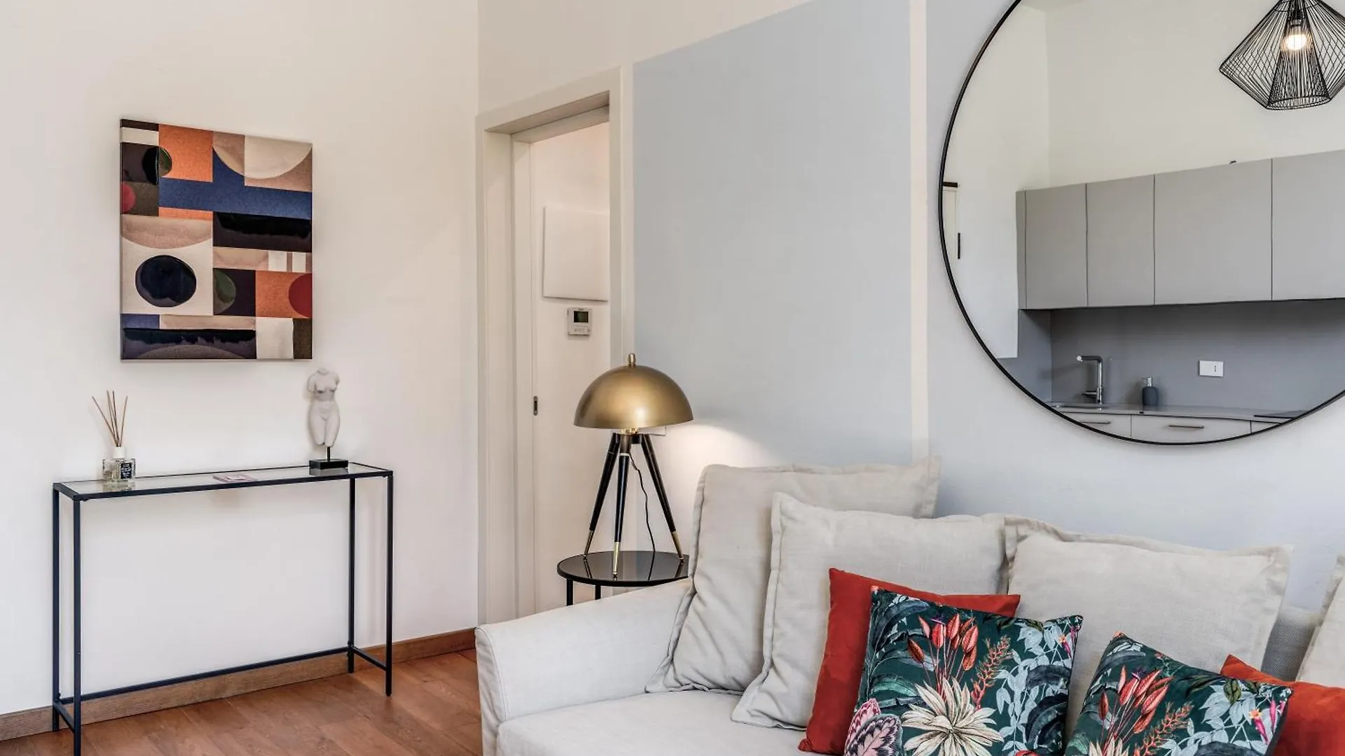 Aweshomeitaly Luxury Apartments Pisa Italy
