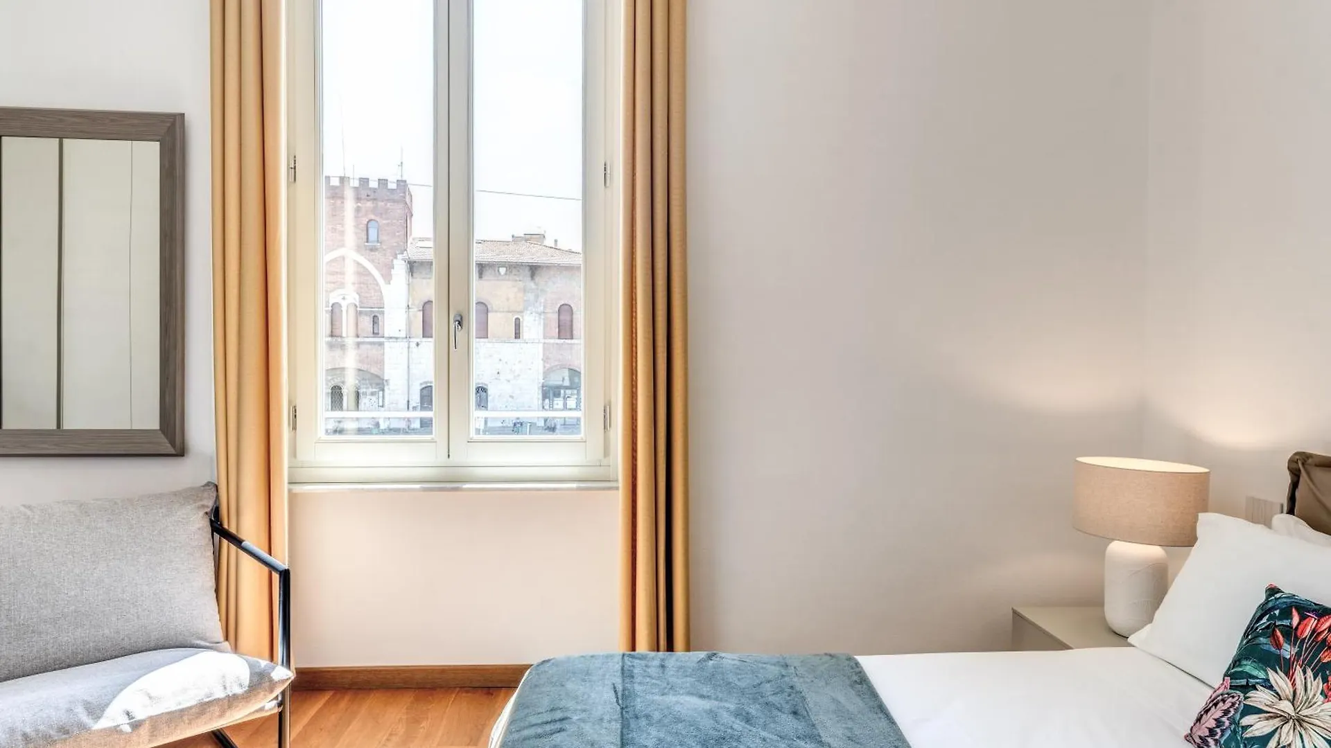 Aweshomeitaly Luxury Apartments Pisa